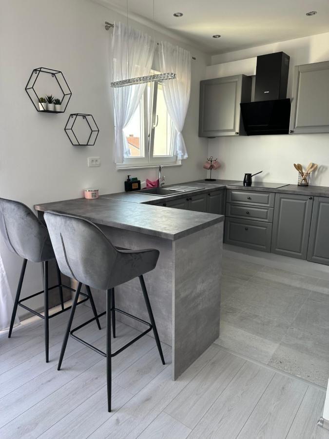 Bellevue Apartamento Crikvenica Exterior foto